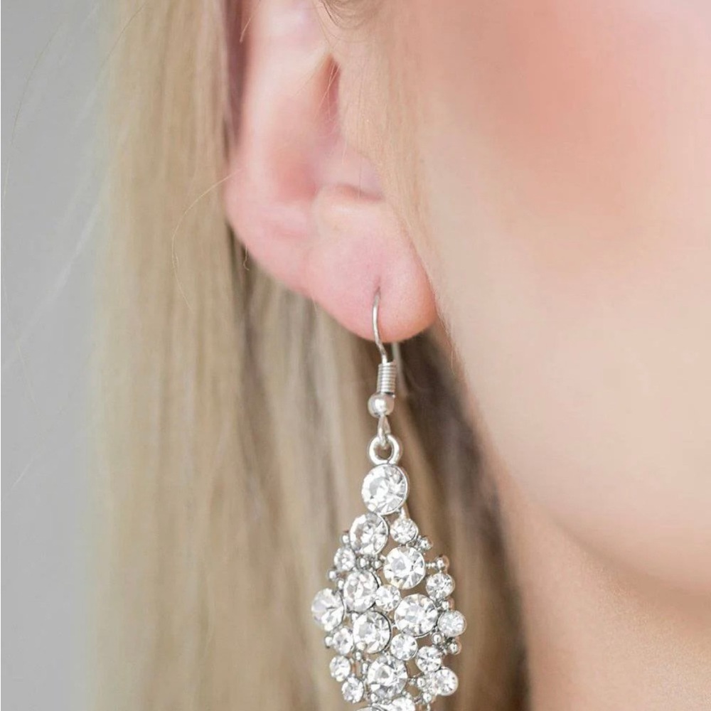 Elegant Silver Crystal Drop Earrings